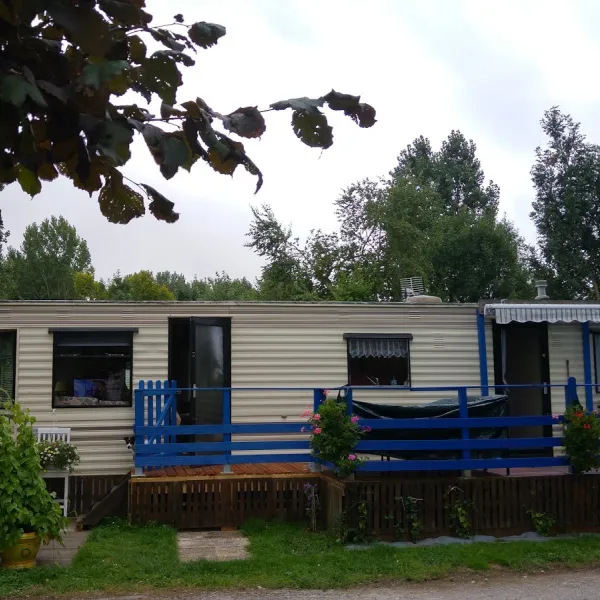 camping-le-chateau-mametz-aiwhz