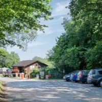 camping-and-caravanning-club-site-crowborough-crowborough-8l9ne
