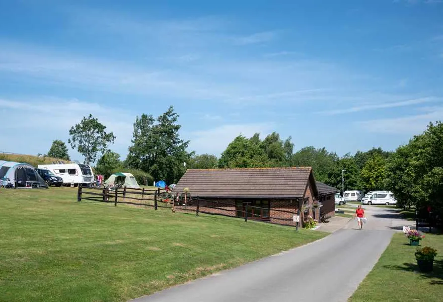 camping-and-caravanning-club-site-crowborough-crowborough-f4ob0