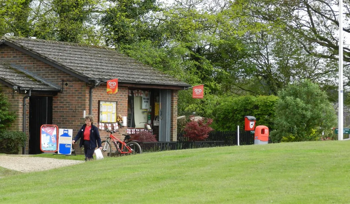 camping-and-caravanning-club-site-crowborough-crowborough-sjiot