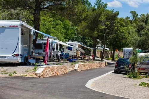 camping-selce-selce-4ffuw