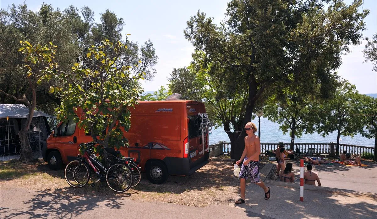 camping-selce-selce-r758u