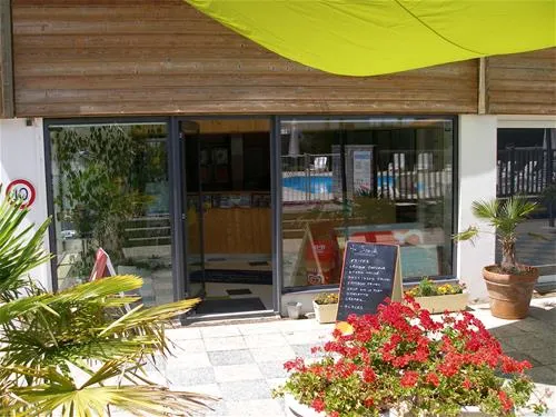 camping-ombre-et-soleil-arvert-cheqi