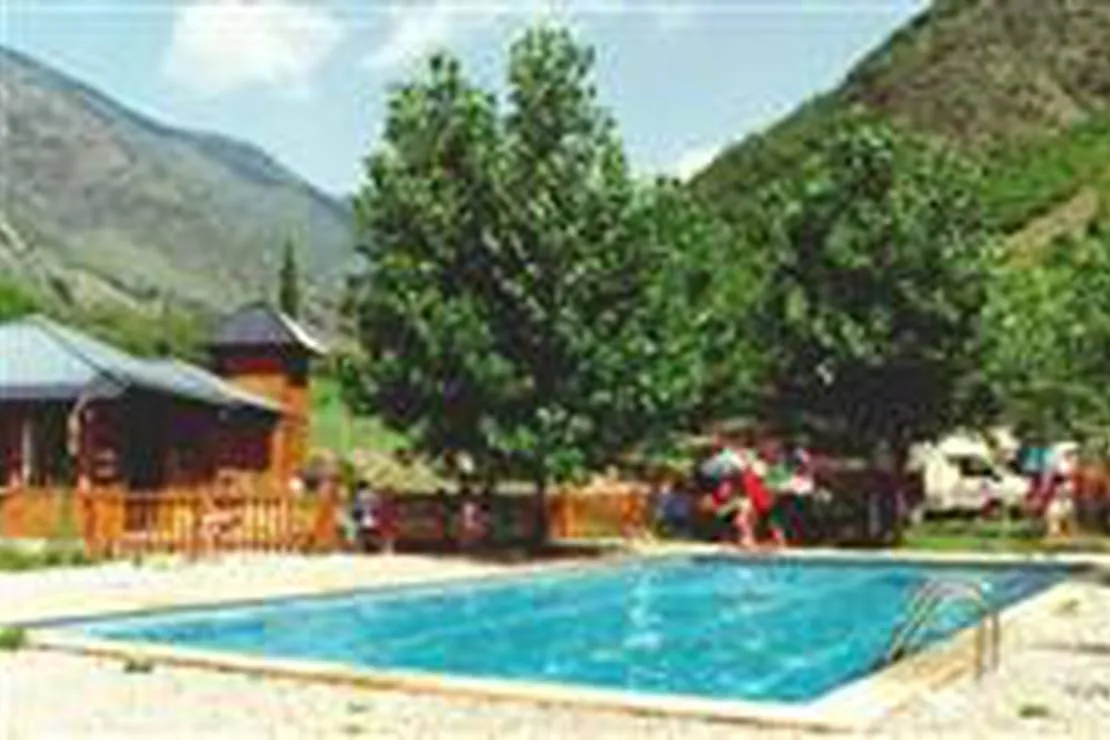 camping-pica-destats-alins-y4zxy