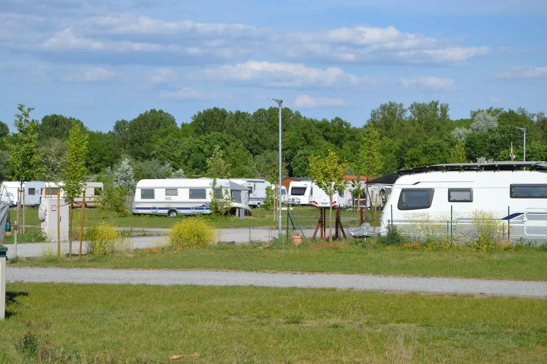inselcamping-kollersee-bruhl-uocsg