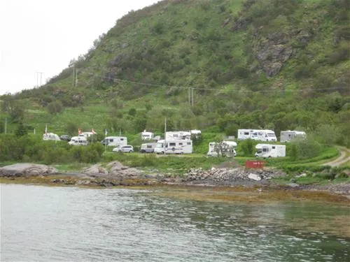 lungvaer-lofoten-bobilcamping-kleppstadt-uxfbl