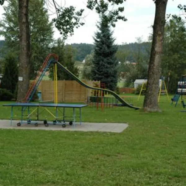 campingplatz-am-flussfreibad-bad-ktzting-9dynq