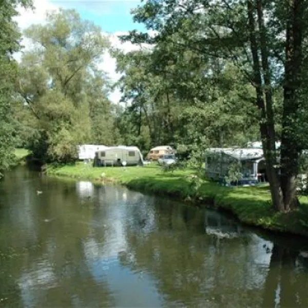 campingplatz-am-flussfreibad-bad-ktzting-ch2sh