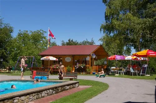 terrassencamping-traisen-traisen-ueiio