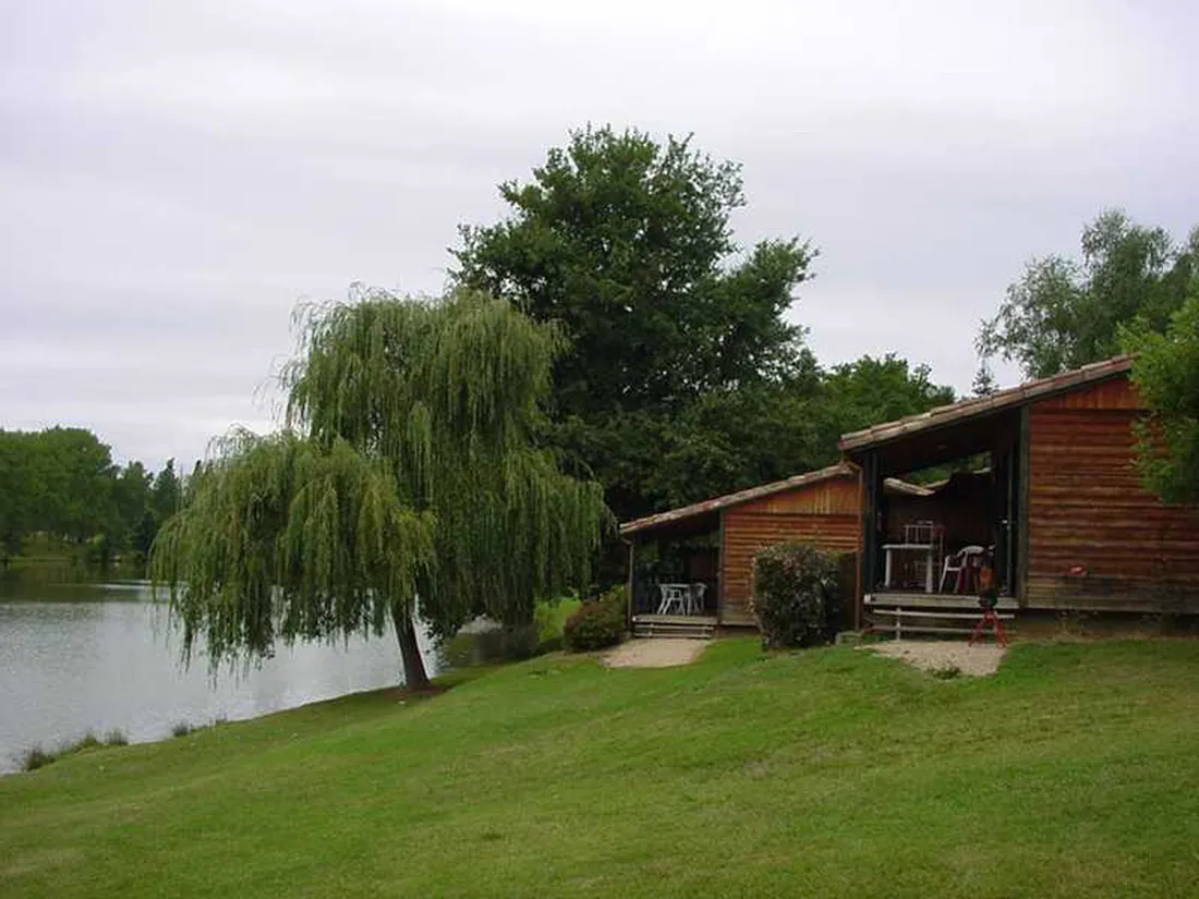 village-vacances-et-camping-du-lac-boulogne-sur-gesse-qskye