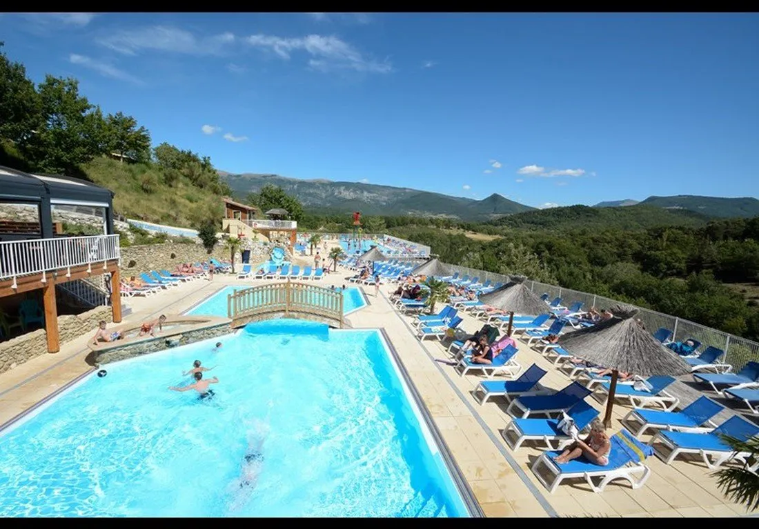 yelloh-village-les-bois-du-chatelas-bourdeaux-drome-imubi