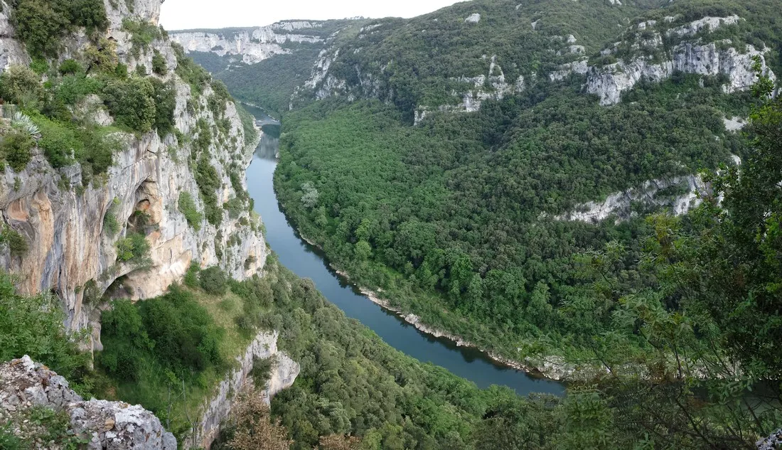 belos-thueyts-ardeche-nbyxy