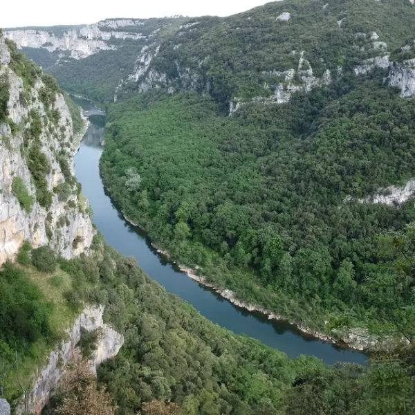 belos-thueyts-ardeche-nbyxy