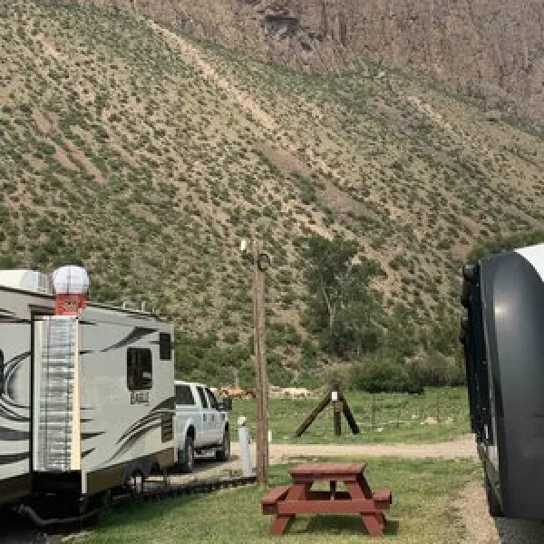 cottonwood-cove-guest-ranch-creede-so5ke