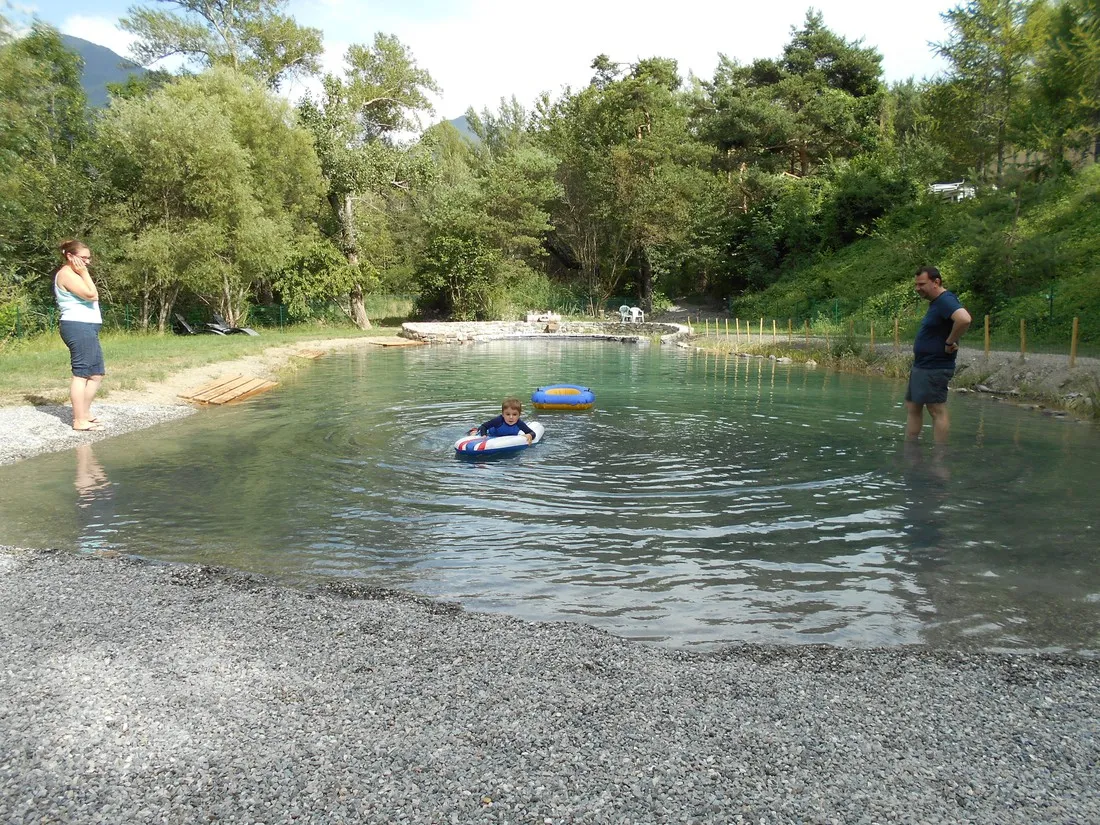 saint-james-les-pins-guillestre-x0ypy