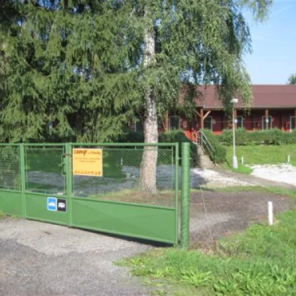 kemp-u-moniky-strazov-yppkb