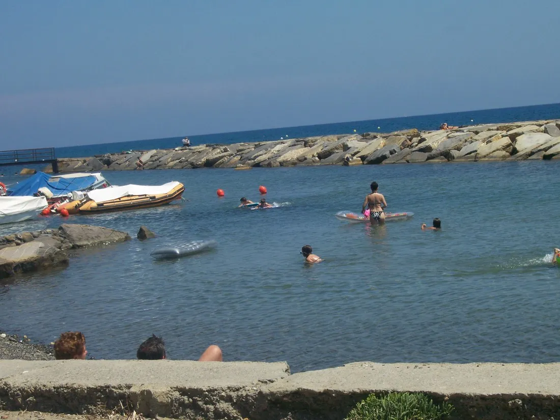 campeggio-del-mare-cervo-hus3t