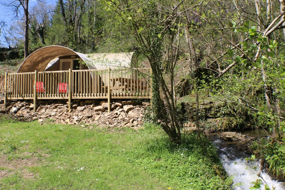 camping-moulin-de-chaules-saint-constant-rxvcv