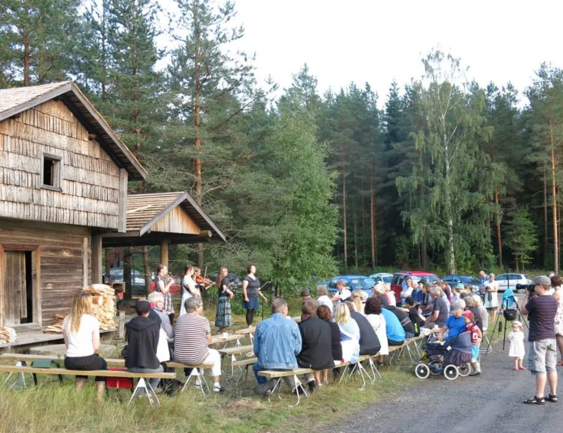 pahkala-pernu-kylahdistys-himanka-wl7th
