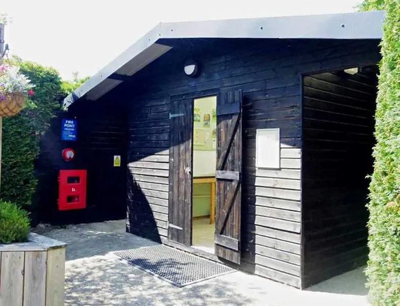 peel-house-farm-caravan-park-polegate-l5igf
