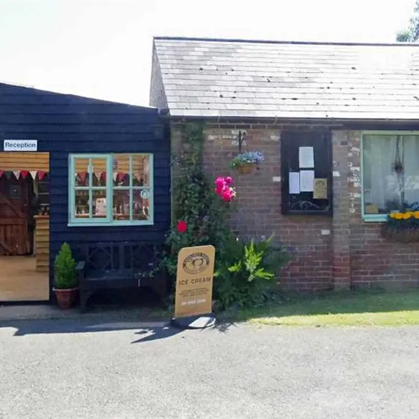 peel-house-farm-caravan-park-polegate-lchhz