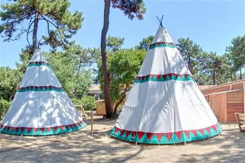 camping-club-les-pins-le-grand-village-plage-lmems
