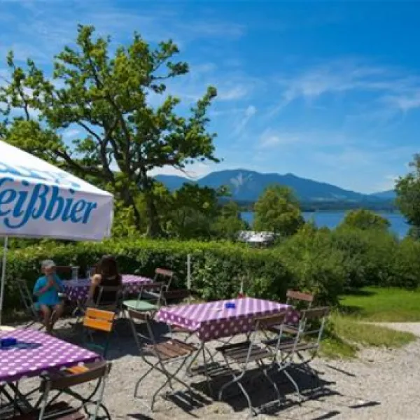 camping-insel-buchau-seehausen-am-staffelsee-cdqbr