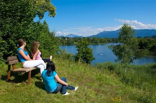 camping-insel-buchau-seehausen-am-staffelsee-q99al