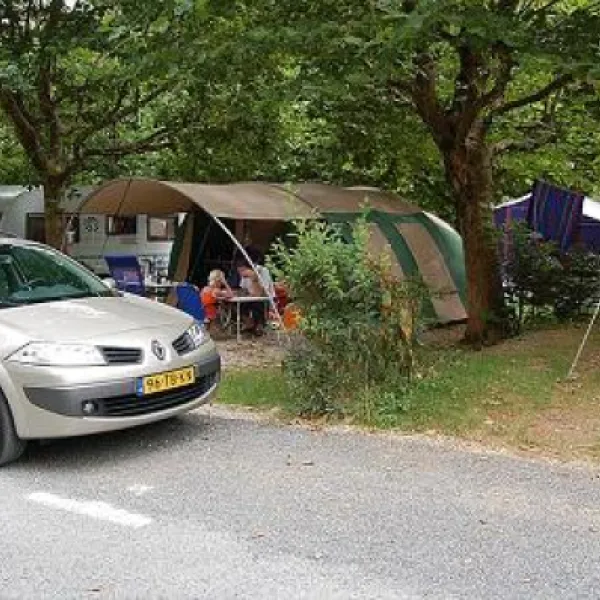 camping-le-chanet-doubs-at3k0