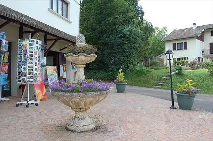 camping-le-chanet-doubs-y9rox