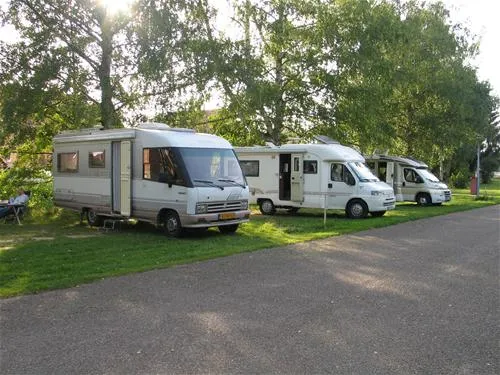 camp-au-clair-ruisseau-gerstheim-jvmxq