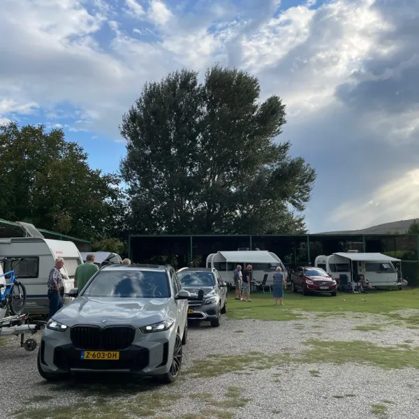 berat-caravan-camping-photo-4
