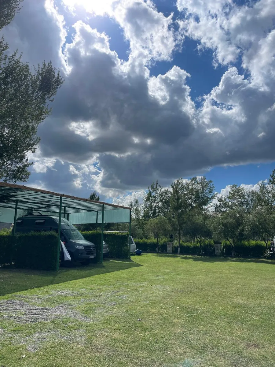 berat-caravan-camping-photo-1