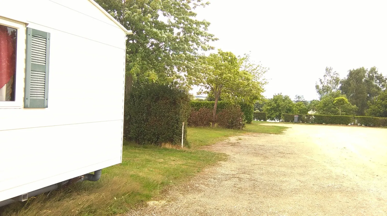 camping-municipal-le-vernay-pierrefitte-sur-loire-sr7oz