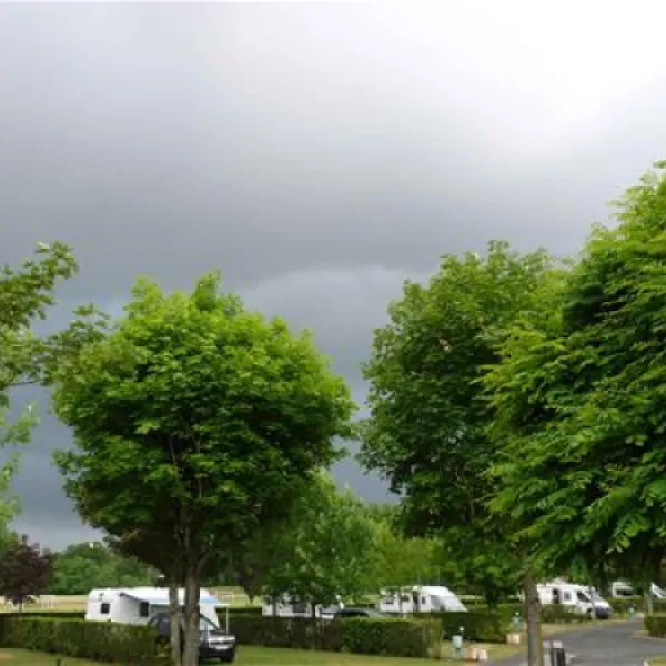 camping-municipal-dompierre-sur-besbre-ueviu