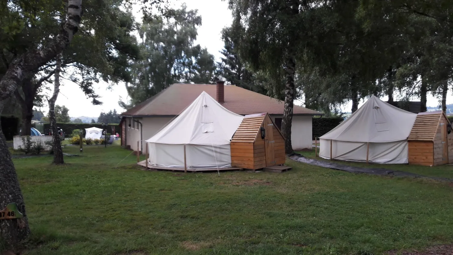 camping-les-suquets-aydat-f5oav