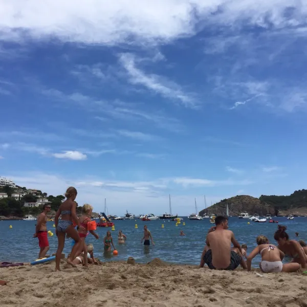 camping-cala-montg-gerona-kyuov