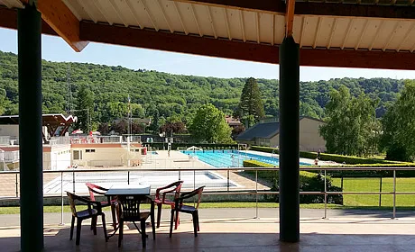 camping-les-vignes-jura-gboxj
