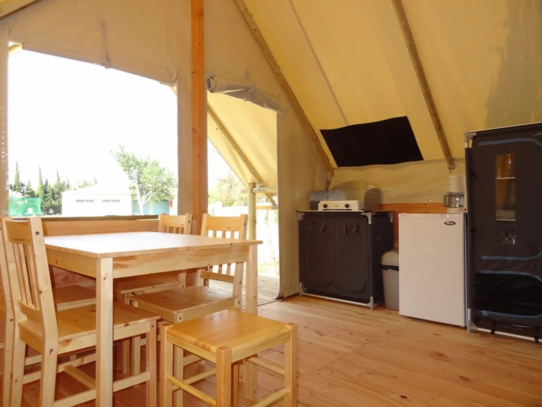 flower-camping-domaine-de-la-palme-la-palme-dxvny
