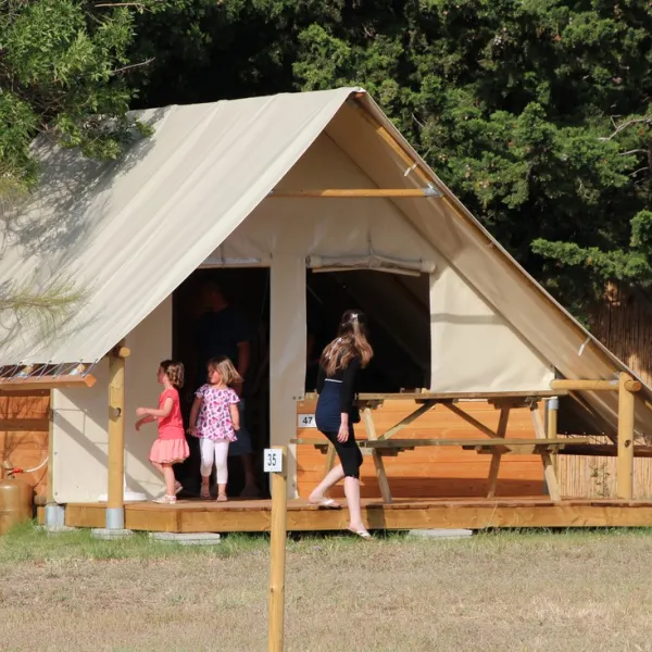 flower-camping-domaine-de-la-palme-la-palme-kbpj9