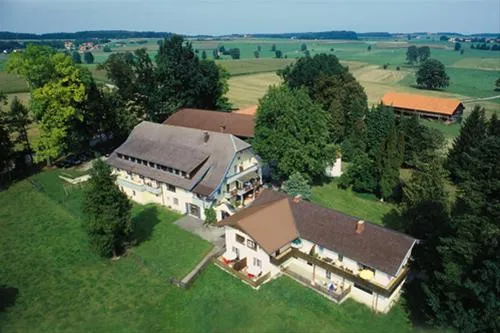 ferienparadies-gut-horn-waging-am-see-b4fbs