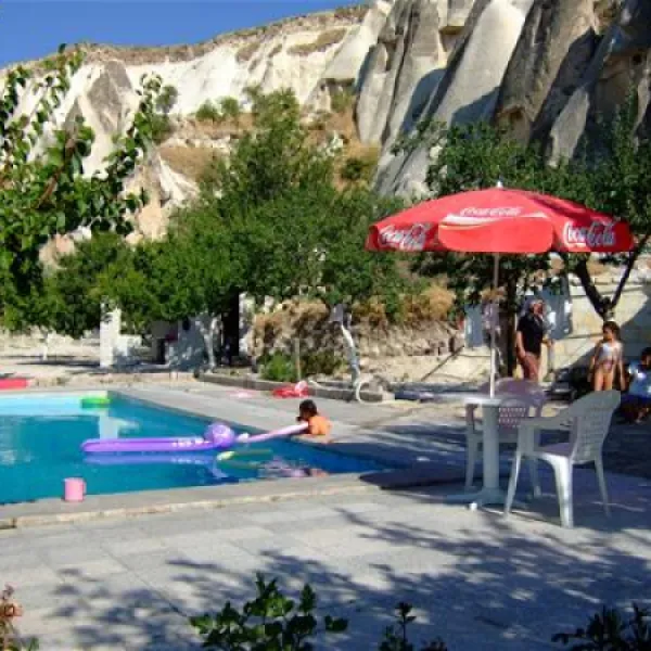 nirvana-cave-camping-goreme-25g6k