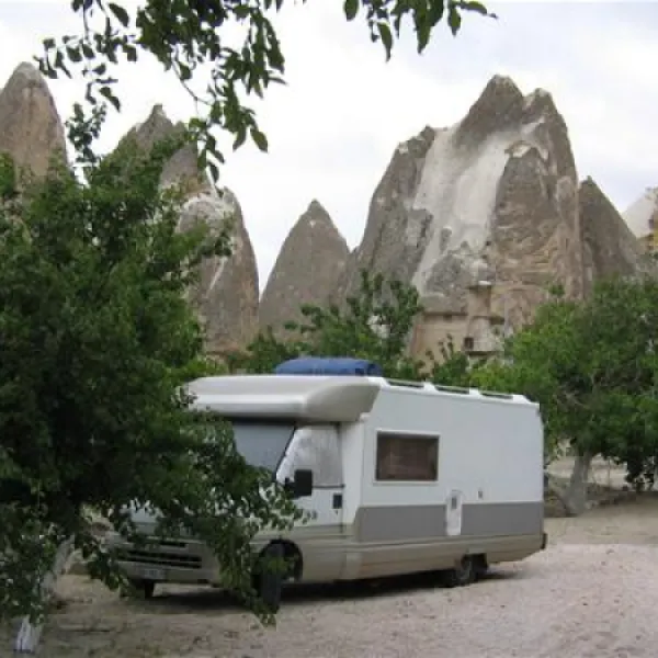 nirvana-cave-camping-goreme-5tb03