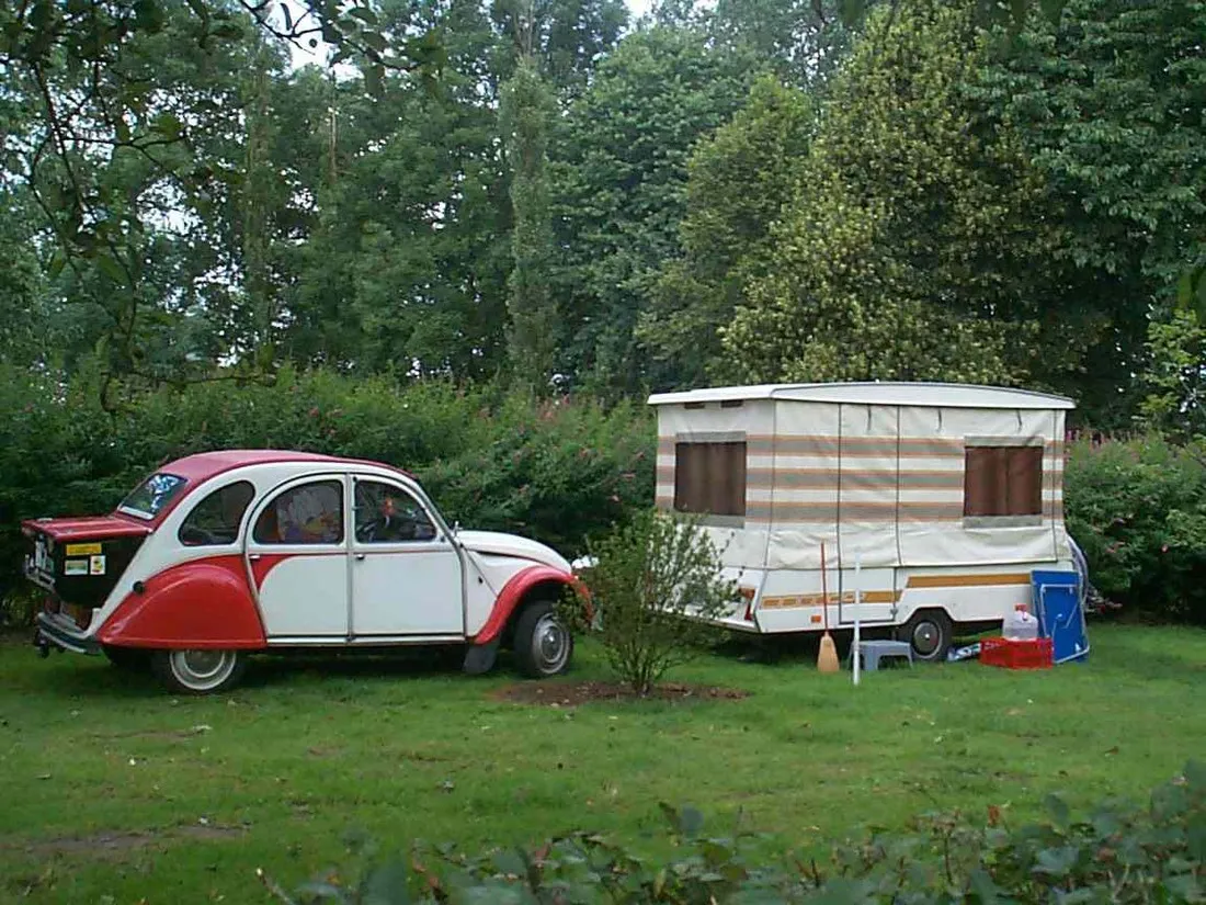 camping-aire-naturelle-le-chalet-verchin-2fvvv