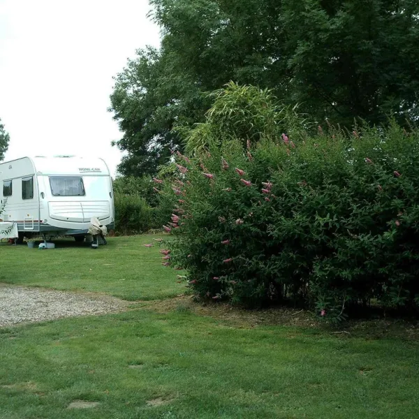 camping-aire-naturelle-le-chalet-verchin-bq4mq