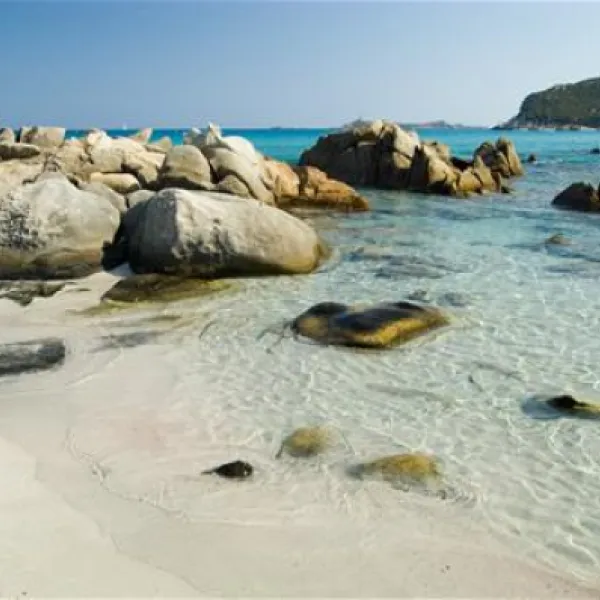 limone-beach-camping-castiadas-trnj8