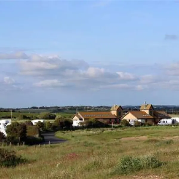 camping-and-caravanning-club-site-normans-bay-pevensey-68yrf