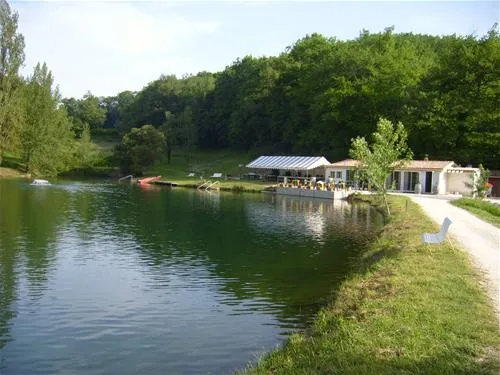camping-les-2-lacs-beauville-faeas