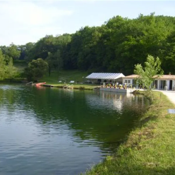 camping-les-2-lacs-beauville-faeas
