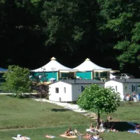 camping-les-2-lacs-beauville-g9jbw
